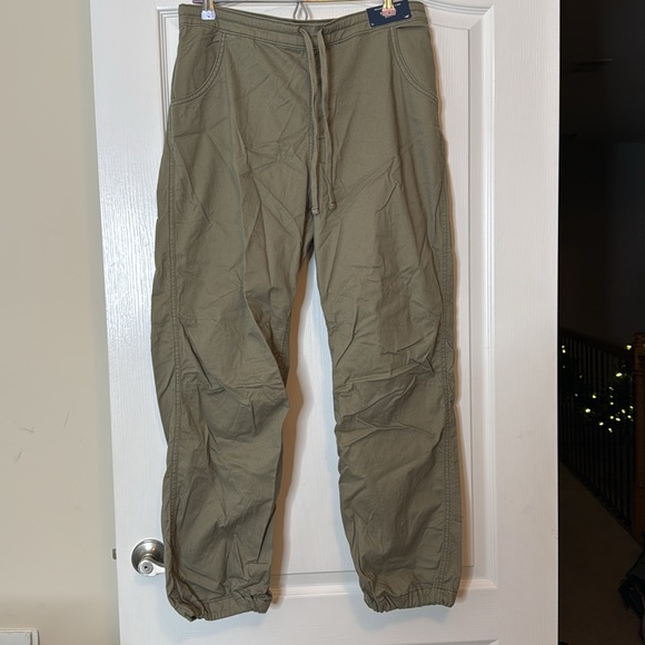 Hollister Adjustable Rise Parachute Baggy Pants Army Green Large - Picture 2 of 15